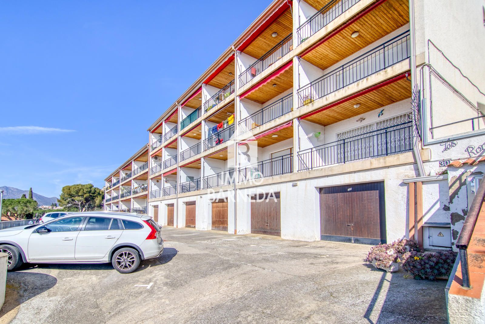 Apartamento totalmente reformado con vistas al mar en el 2º muelle de Roses
