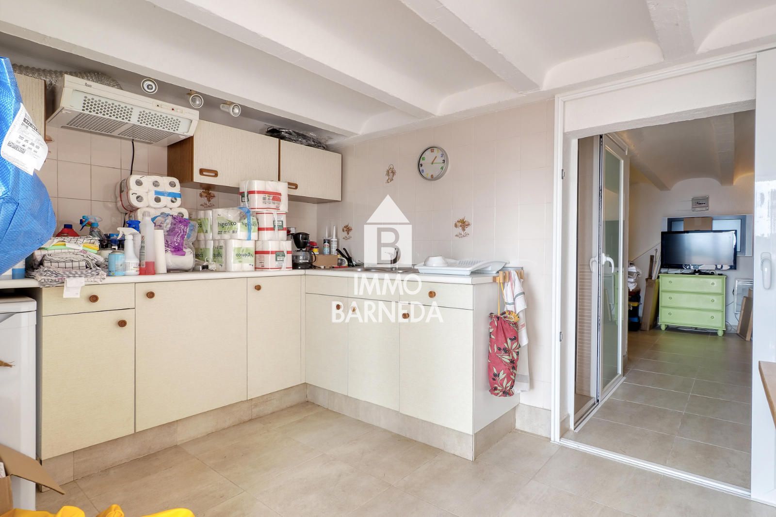 Maison mitoyenne avec licence touristique, vue mer, piscine communautaire et studio indépendant à Canyelles Petites