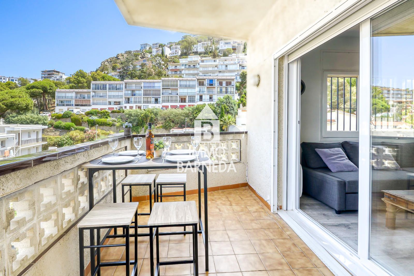 Appartement rénové avec vue sur la mer et licence touristique à Puig Rom