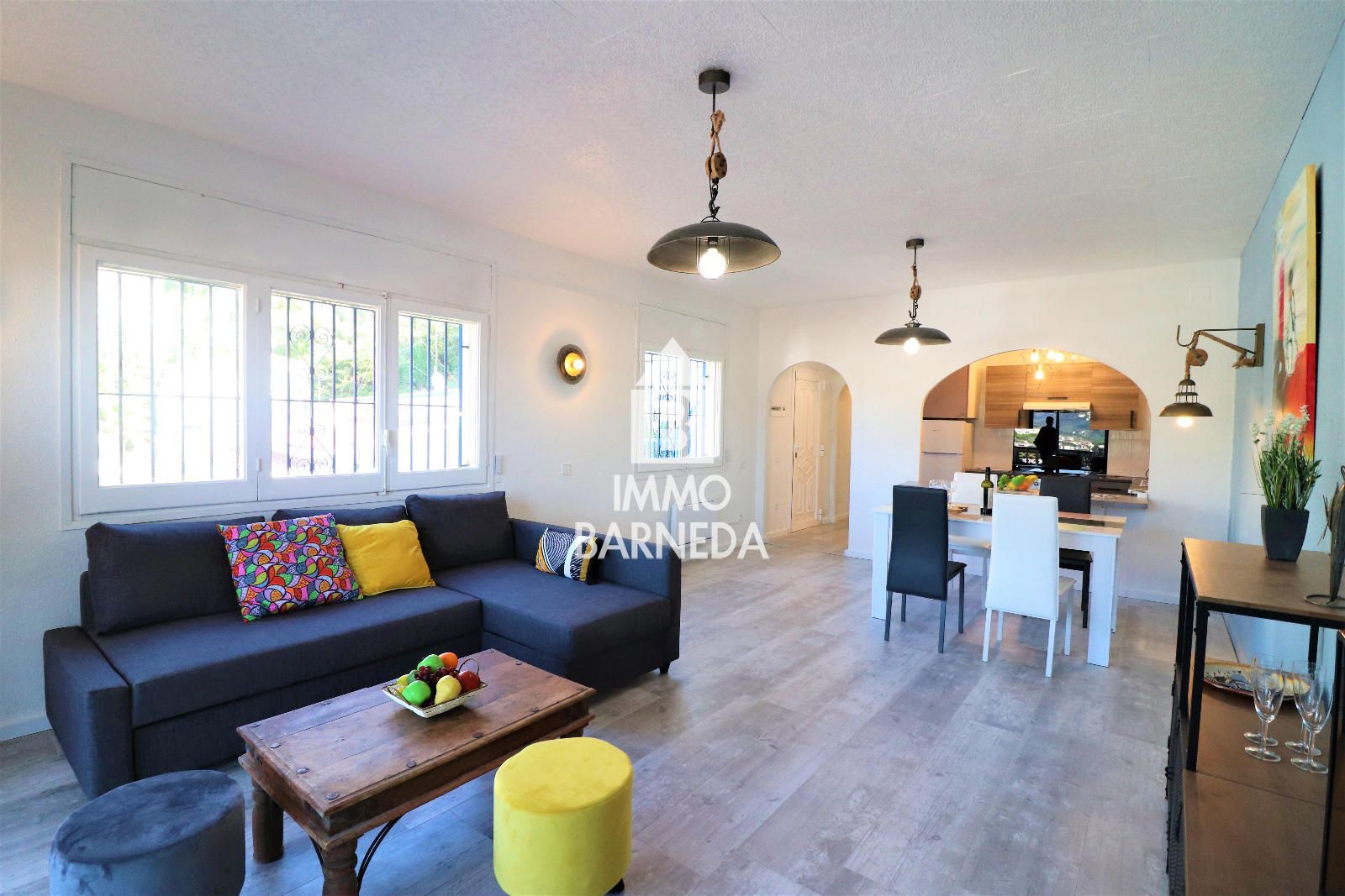 Appartement rénové avec vue sur la mer et licence touristique à Puig Rom