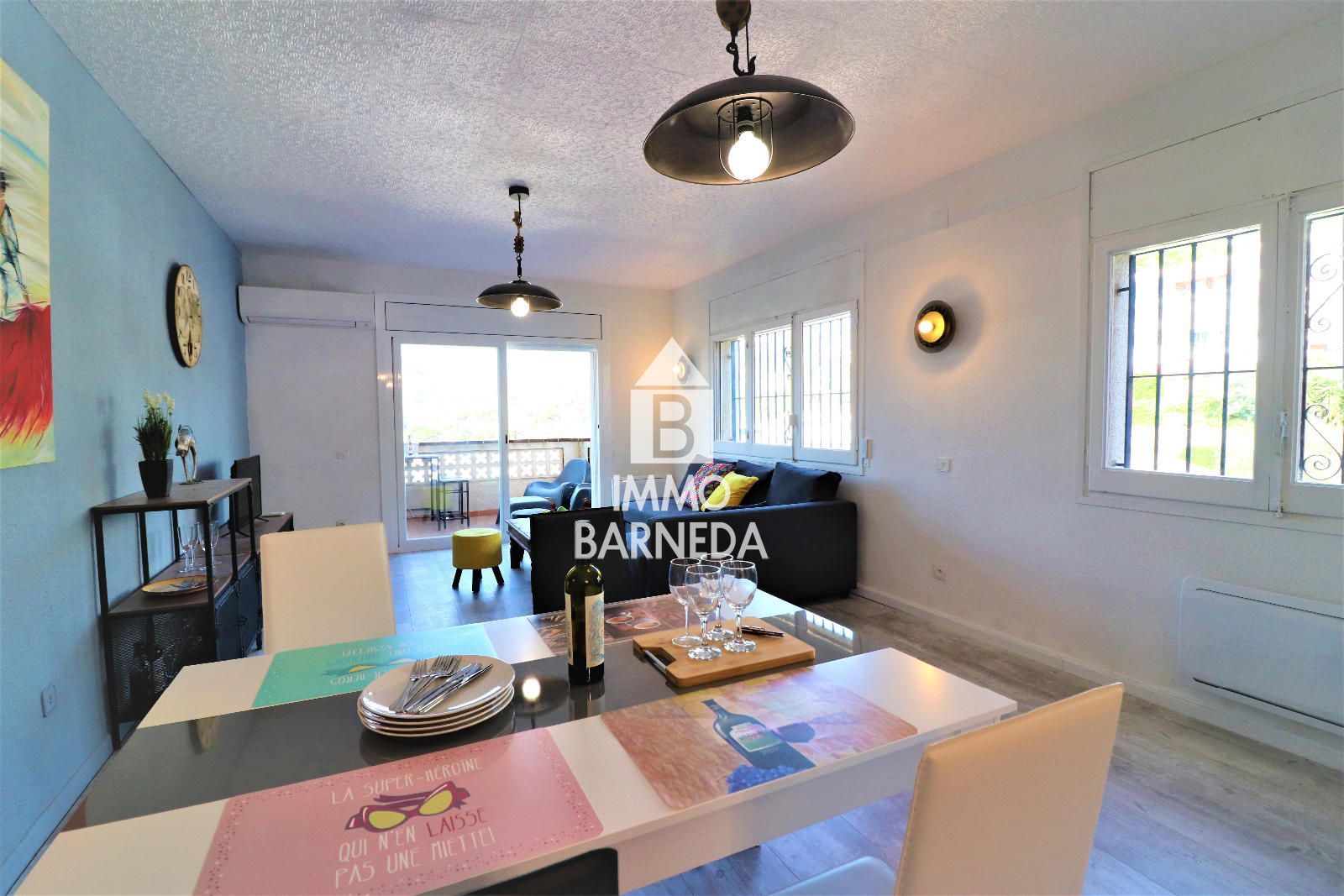 Appartement rénové avec vue sur la mer et licence touristique à Puig Rom