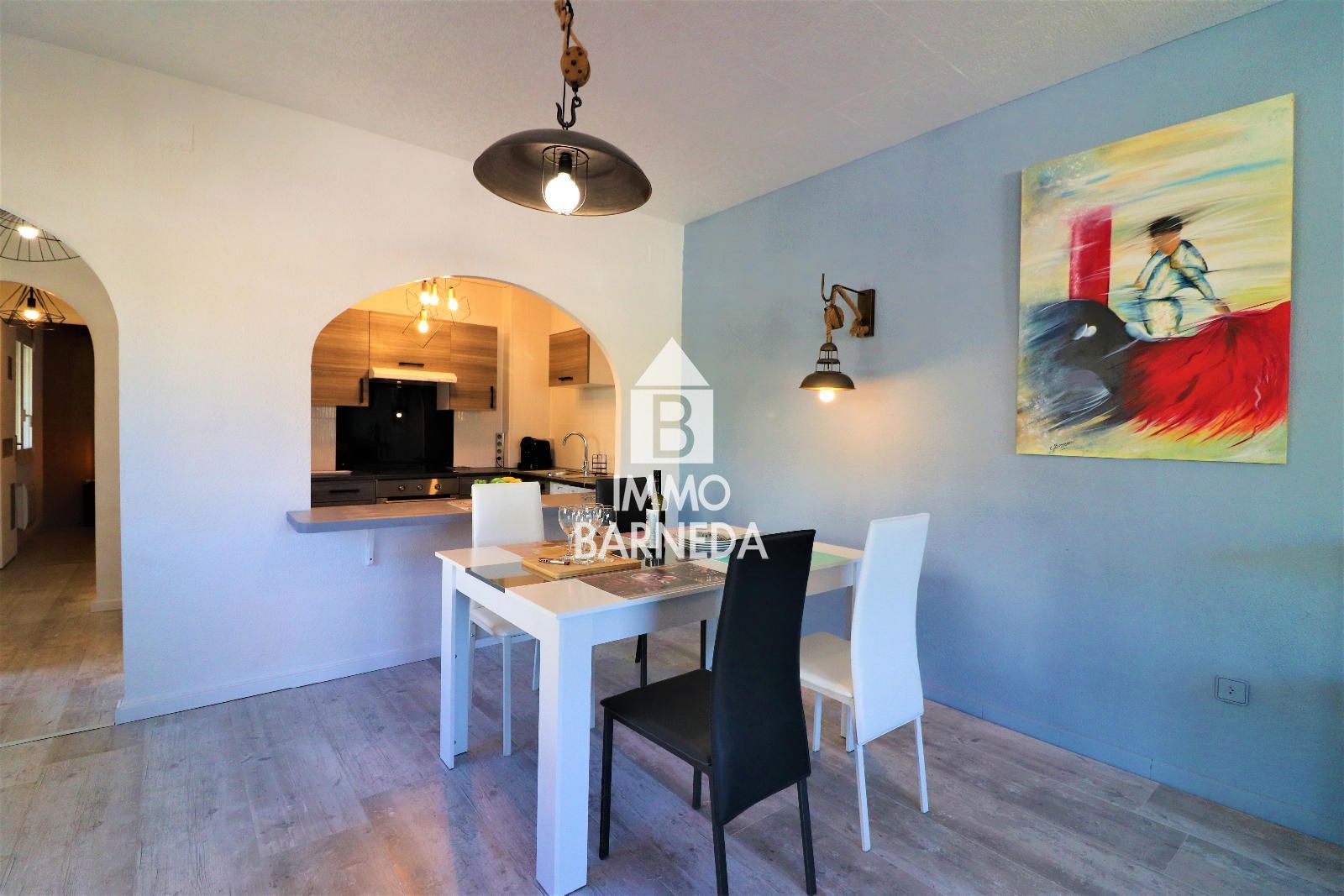 Appartement rénové avec vue sur la mer et licence touristique à Puig Rom