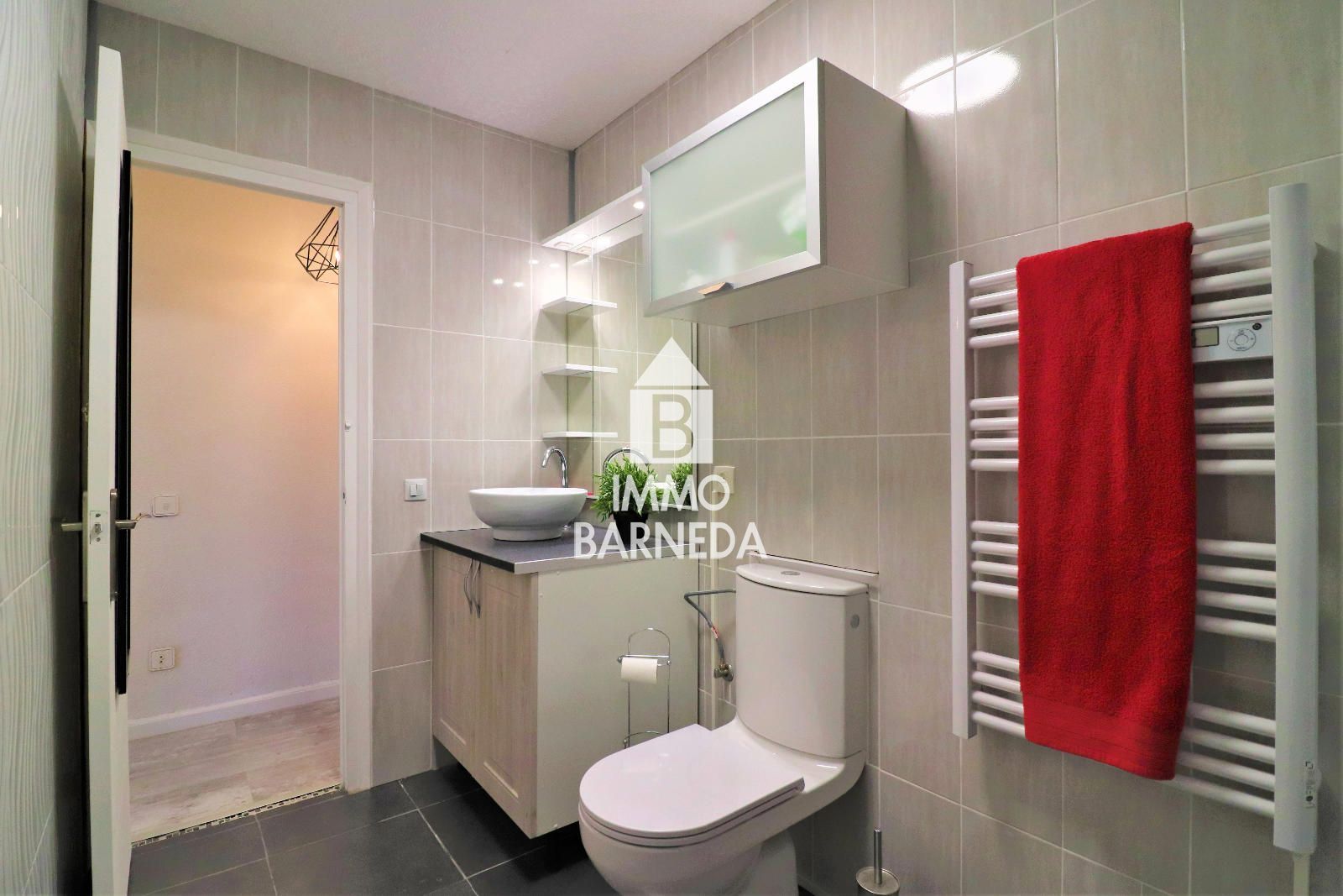 Appartement rénové avec vue sur la mer et licence touristique à Puig Rom