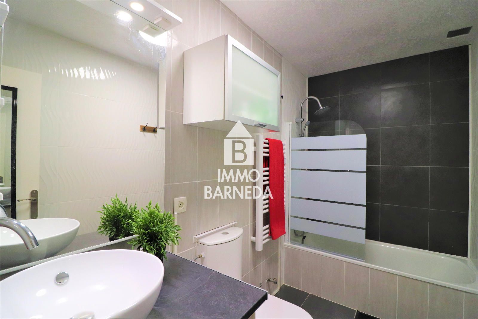 Appartement rénové avec vue sur la mer et licence touristique à Puig Rom