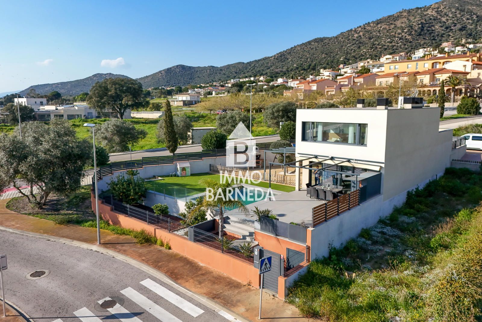 Maison moderne avec piscine et jardin à Mas Isaac, Palau Saverdera (2020)
