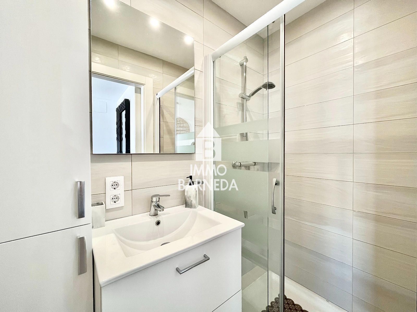 Appartement rénové avec vue mer, terrasse, studio indépendant et licence touristique – 2ème môle, Roses