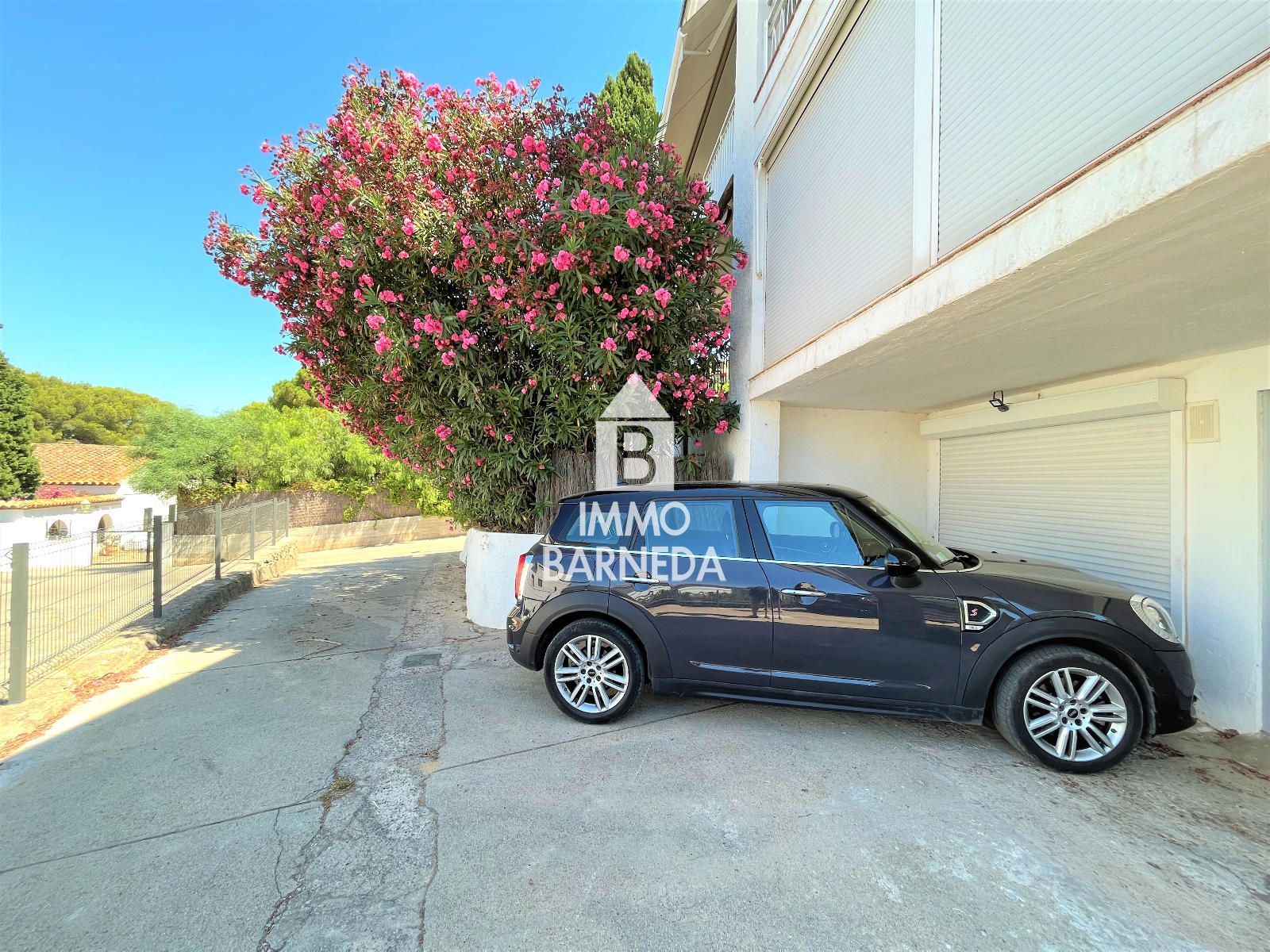 Appartement rénové avec vue mer, terrasse, studio indépendant et licence touristique – 2ème môle, Roses