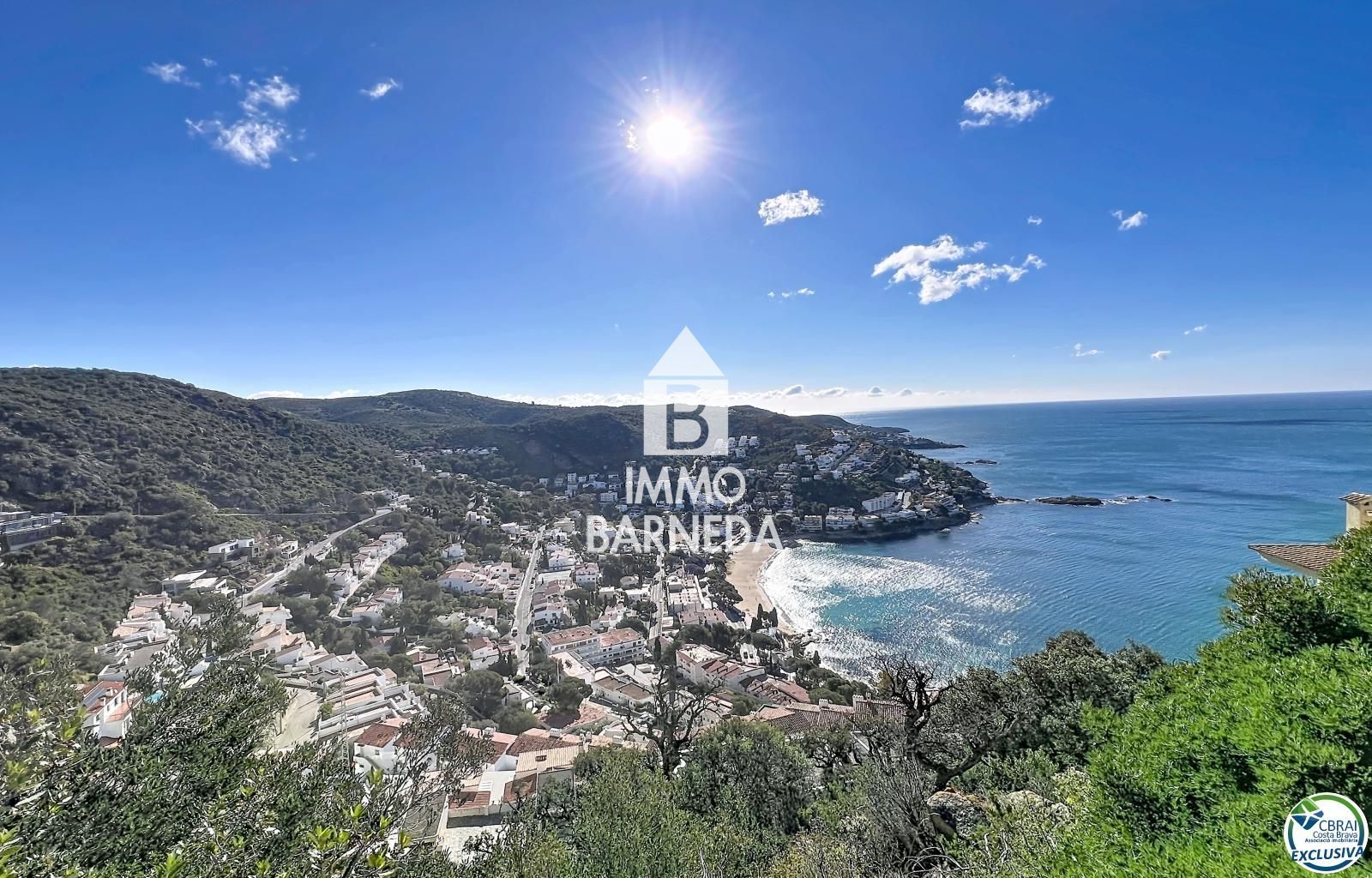 Terreny excepcional amb vista panoràmica sobre la badia de Canyelles