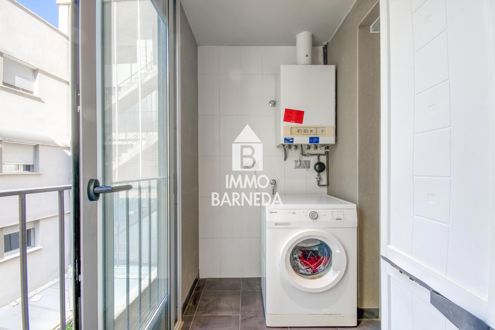 ✨ Modern apartament amb pàrquing al centre de Roses, a només 600 m del mar