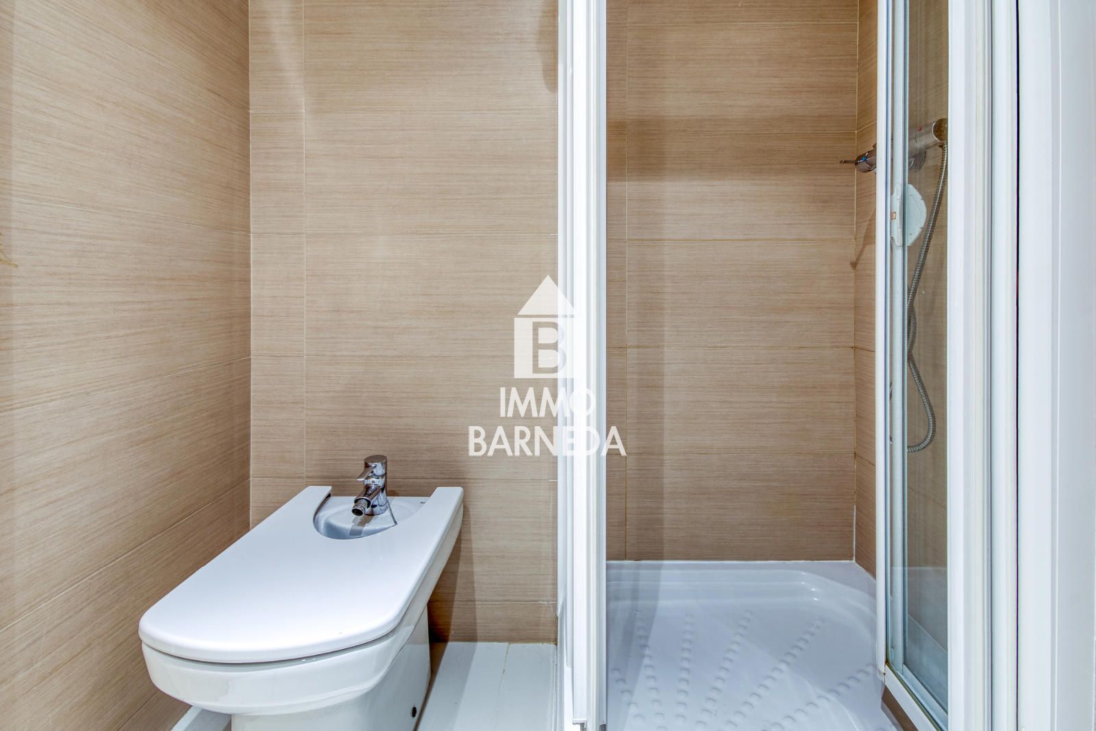 ✨ Modern apartament amb pàrquing al centre de Roses, a només 600 m del mar