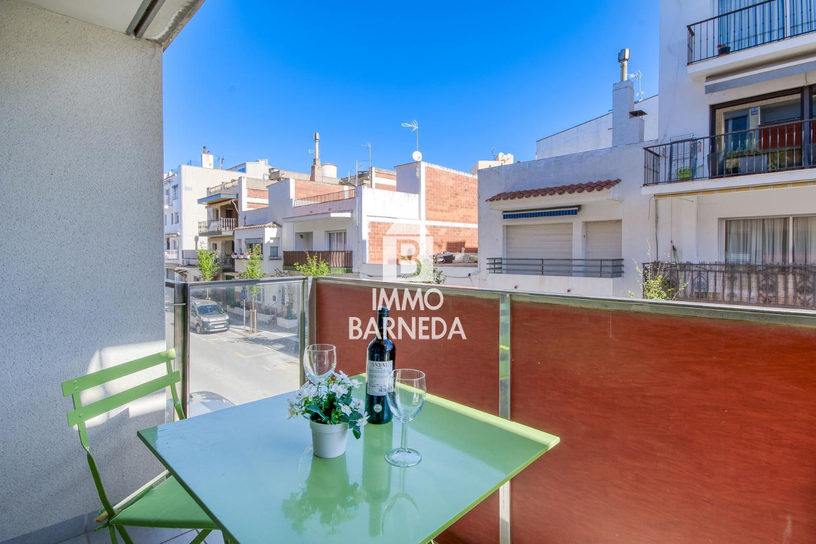 ✨ Modern apartament amb pàrquing al centre de Roses, a només 600 m del mar