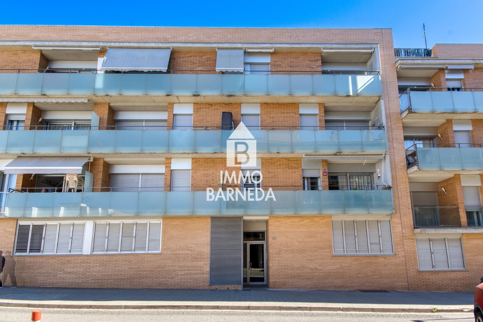✨ Modern apartament amb pàrquing al centre de Roses, a només 600 m del mar