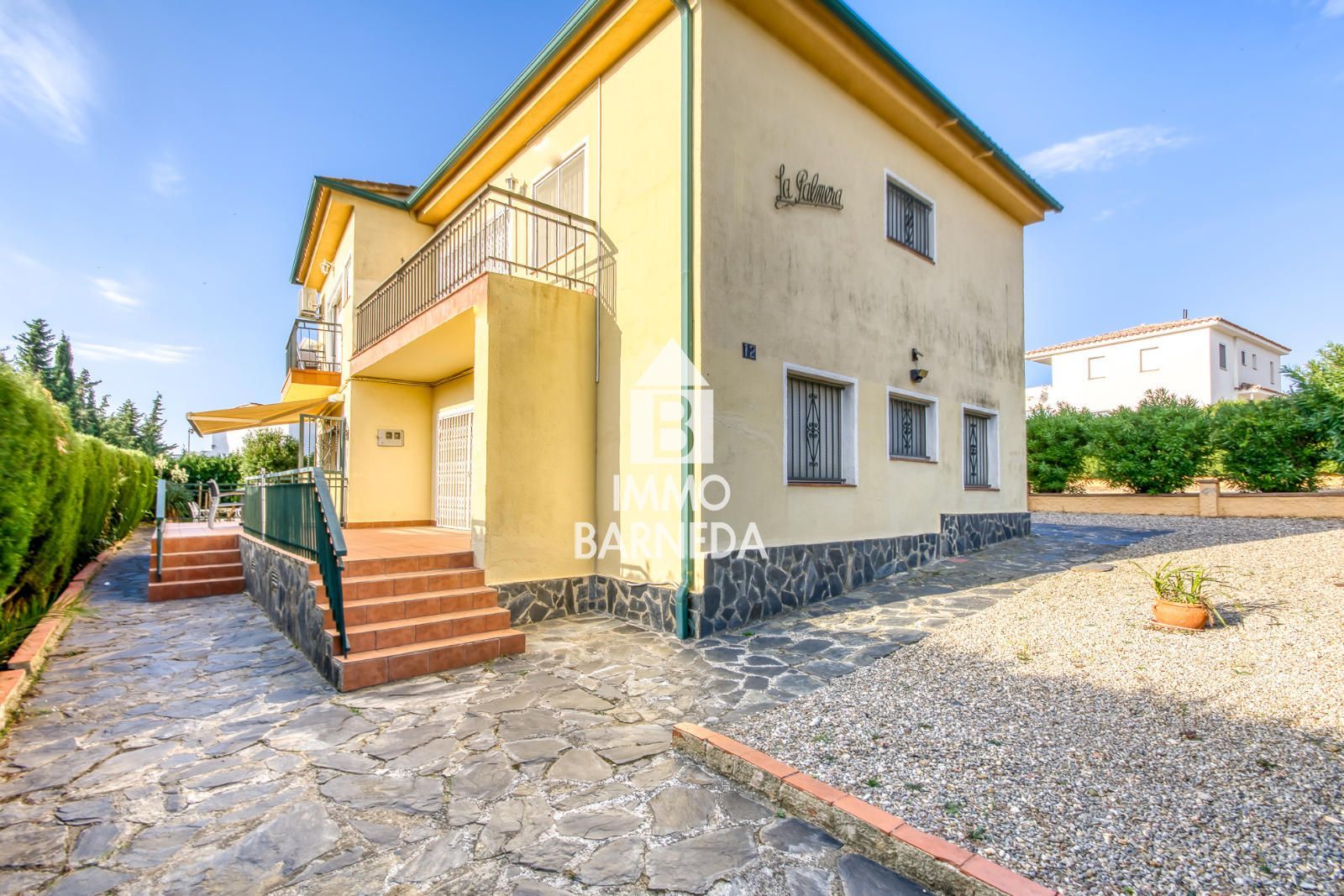 Cozy ground floor apartment with large south-facing terrace in Les Garrigues, Roses