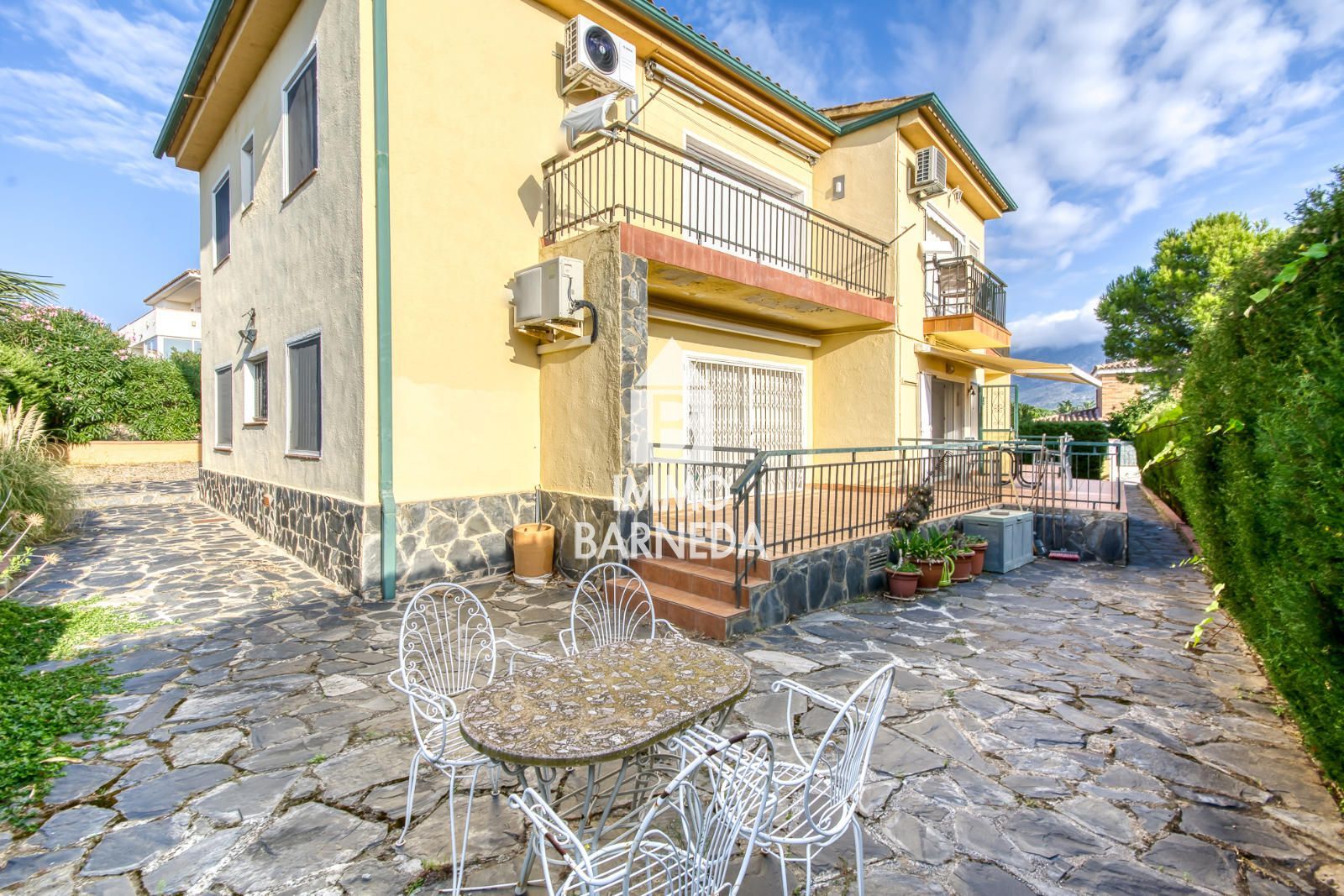 Cozy ground floor apartment with large south-facing terrace in Les Garrigues, Roses