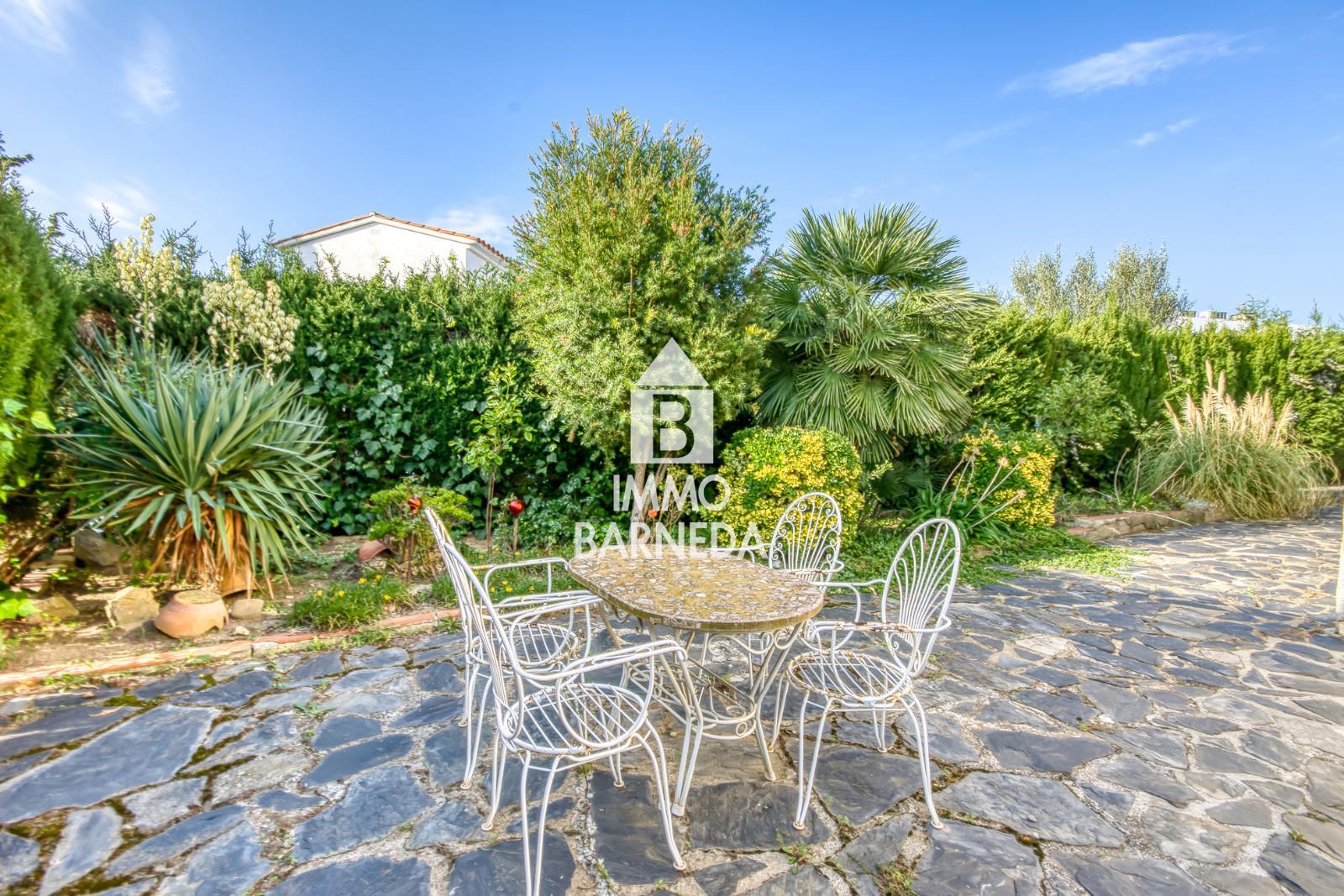 Cozy ground floor apartment with large south-facing terrace in Les Garrigues, Roses