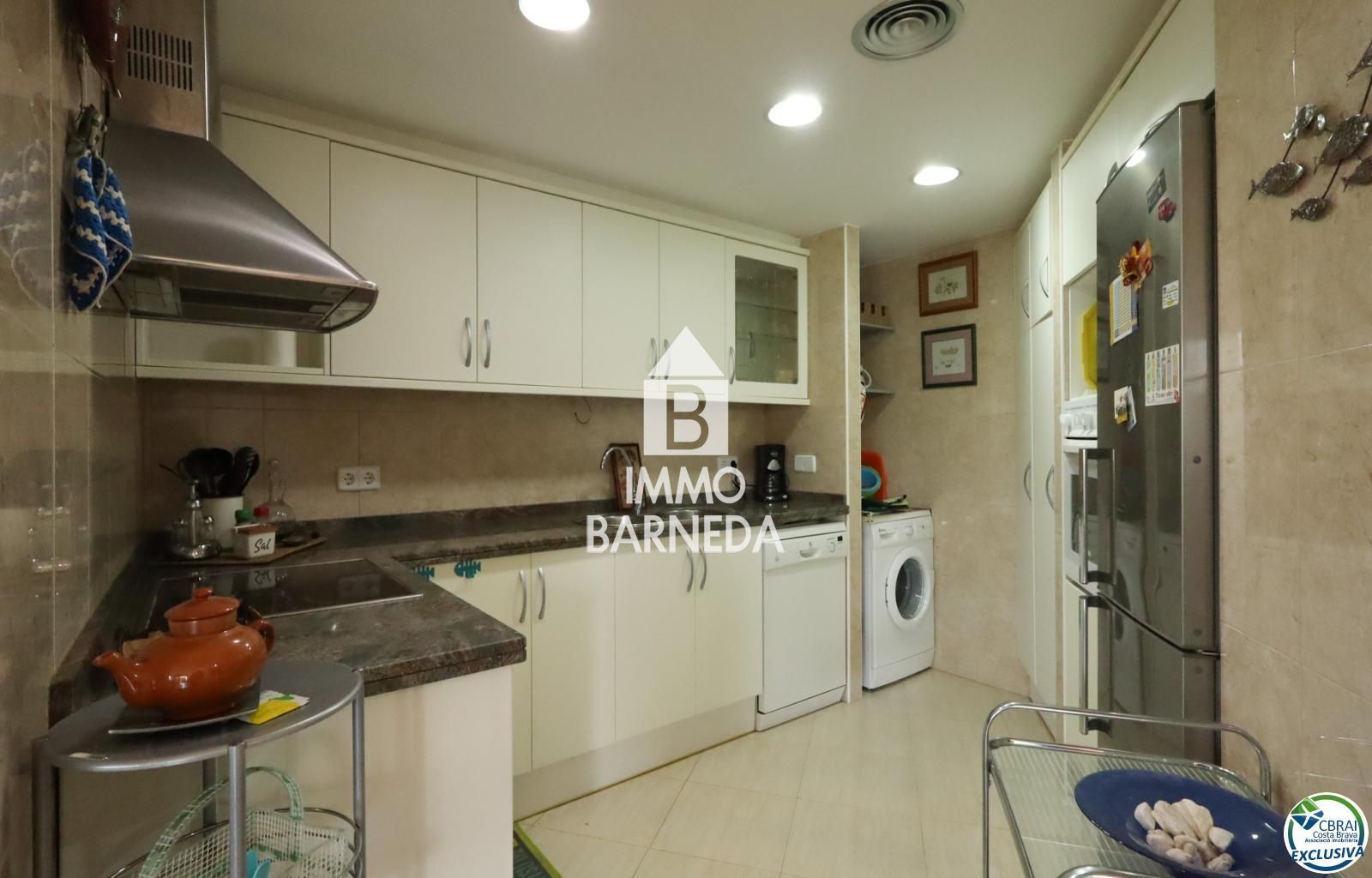 Apartament de 3 habitacions amb terrassa i plaça d'aparcament al Port de Lla