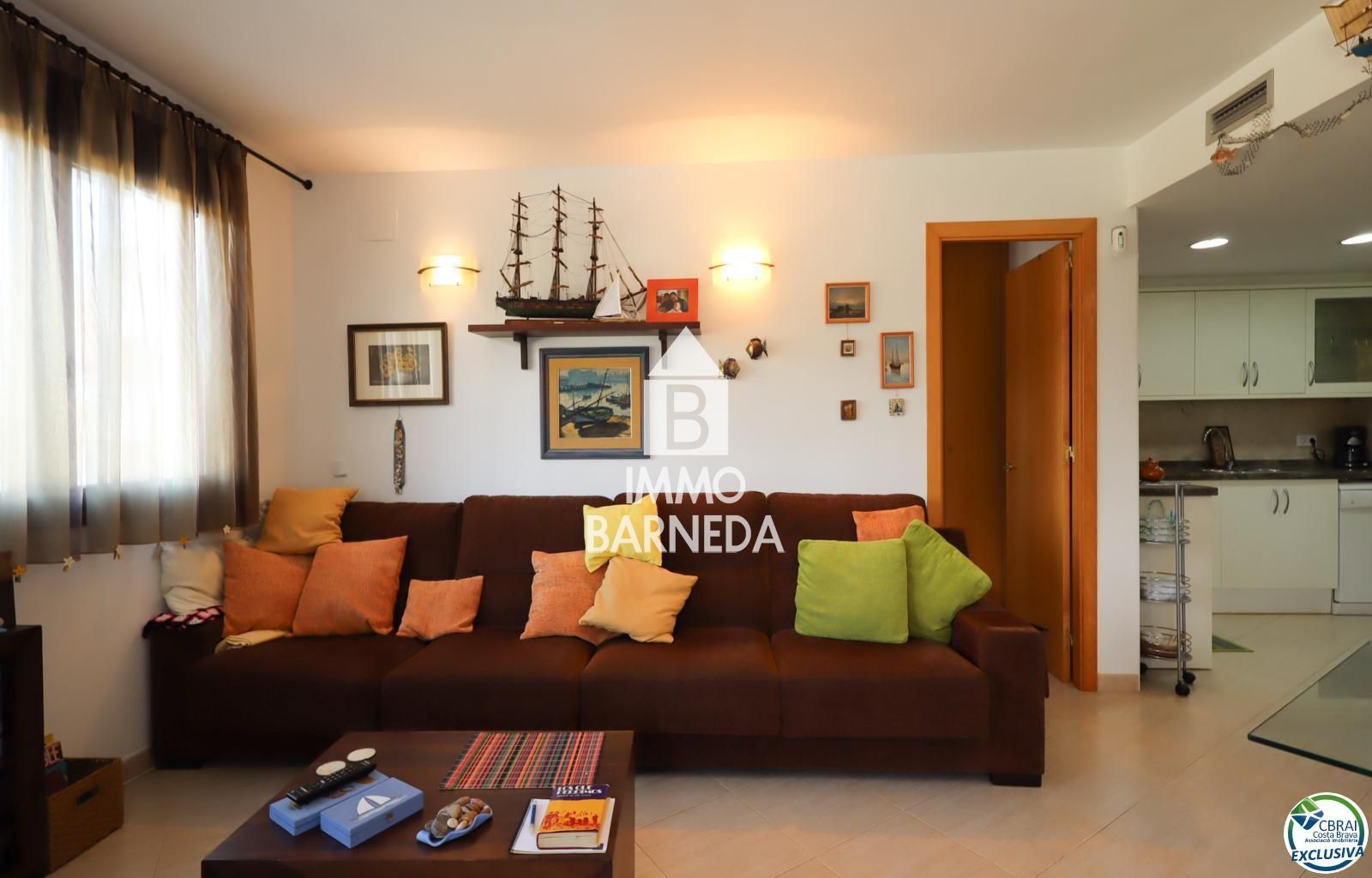 Apartament de 3 habitacions amb terrassa i plaça d'aparcament al Port de Lla