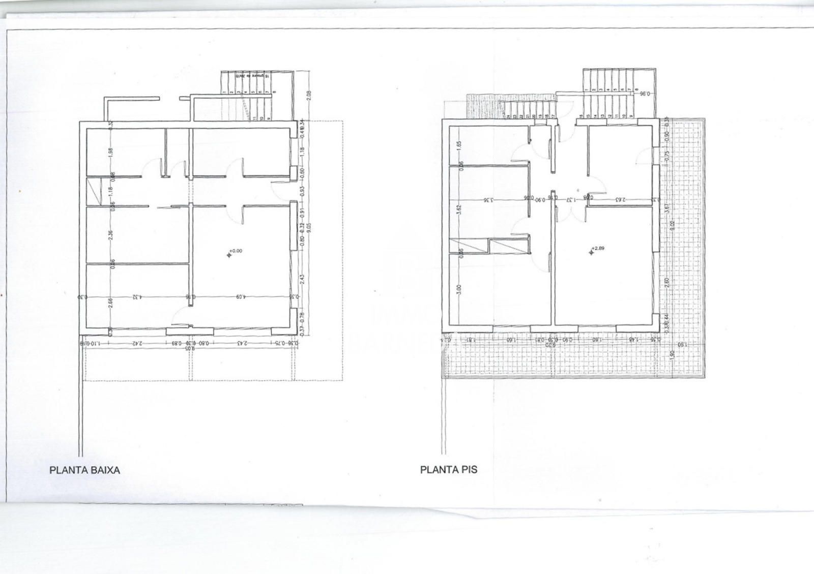 Casa unifamiliar exclusiva con ascensor, jardín y múltiples espacios independientes en Llançà