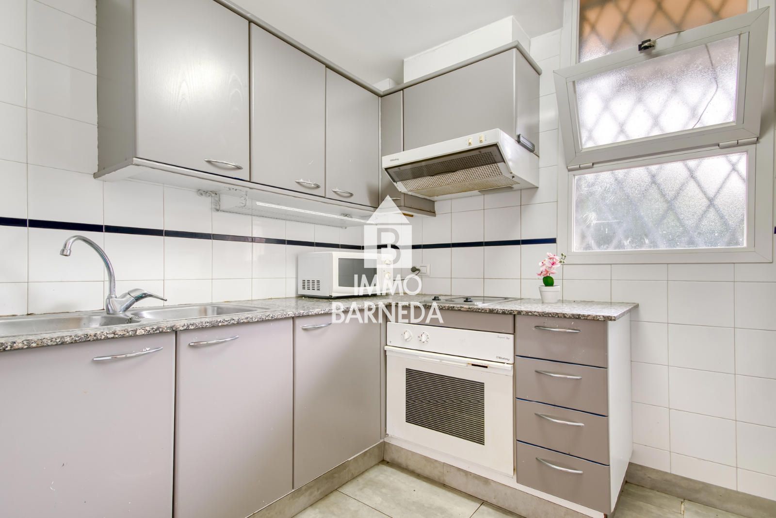 Charmant appartement avec terrasse et piscine communautaire à Roses