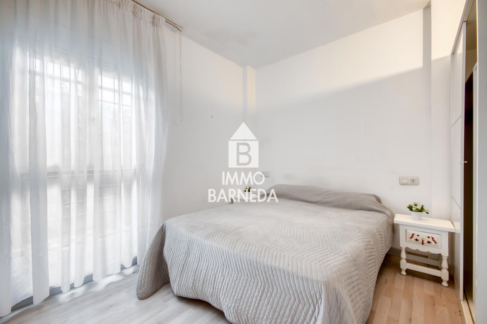 Charmant appartement avec terrasse et piscine communautaire à Roses