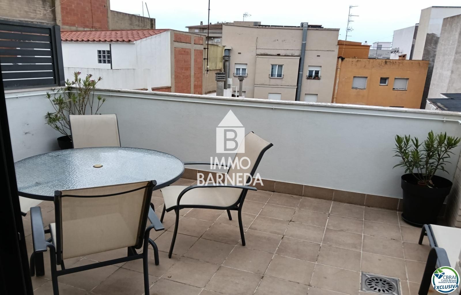 Atico ideal para vivir en el centro de Rosas