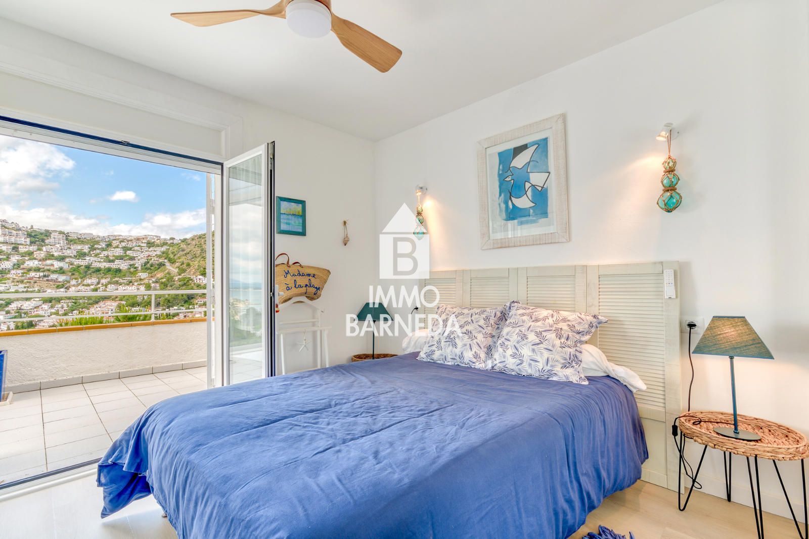Apartamento con gran terraza y pérgola con vistas al mar en Canyelles