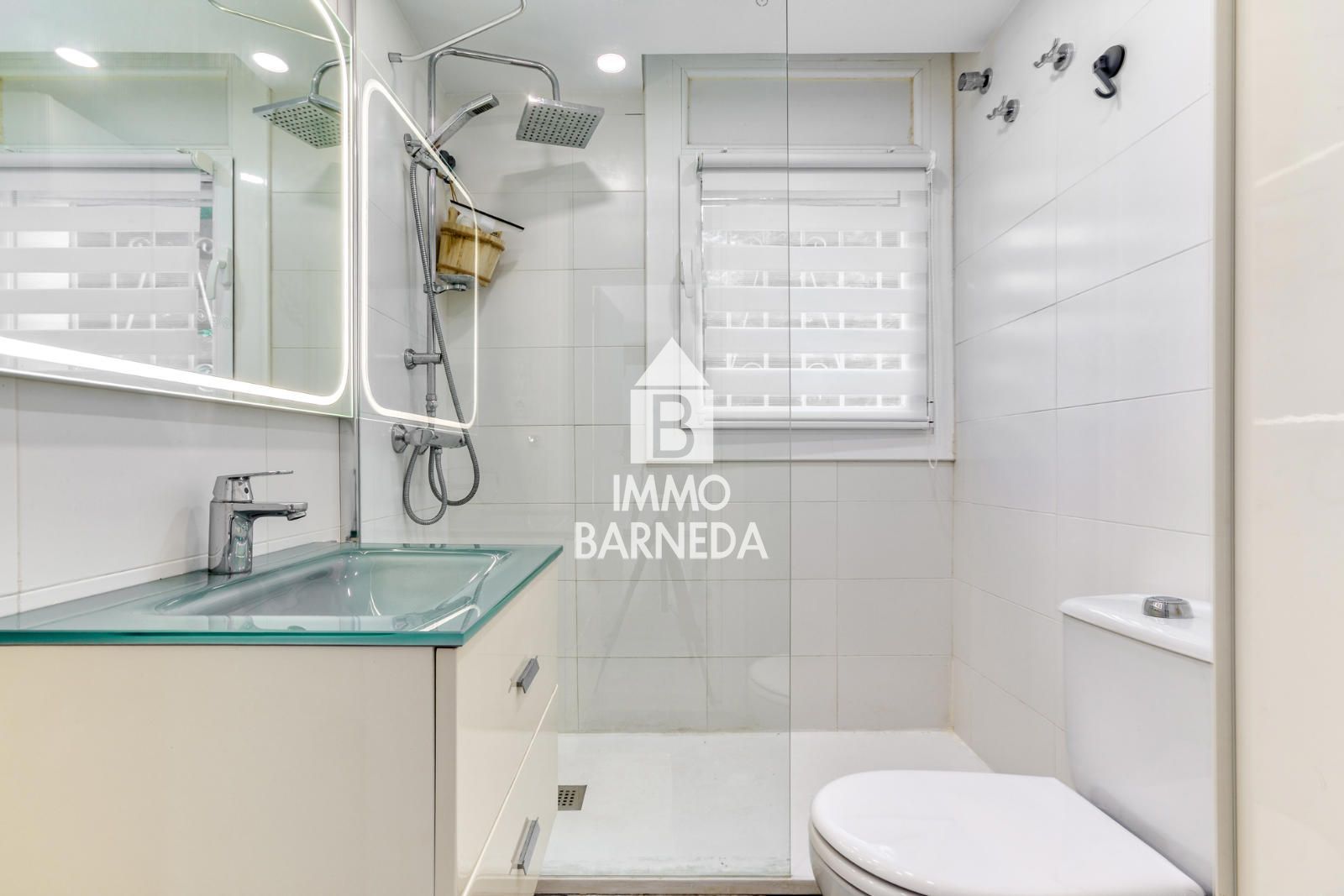 Apartamento con gran terraza y pérgola con vistas al mar en Canyelles