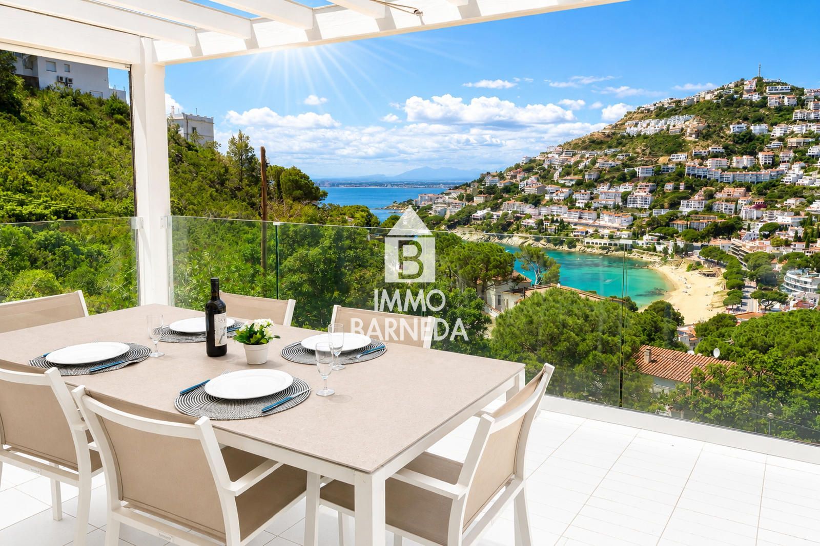 Apartamento con gran terraza y pérgola con vistas al mar en Canyelles