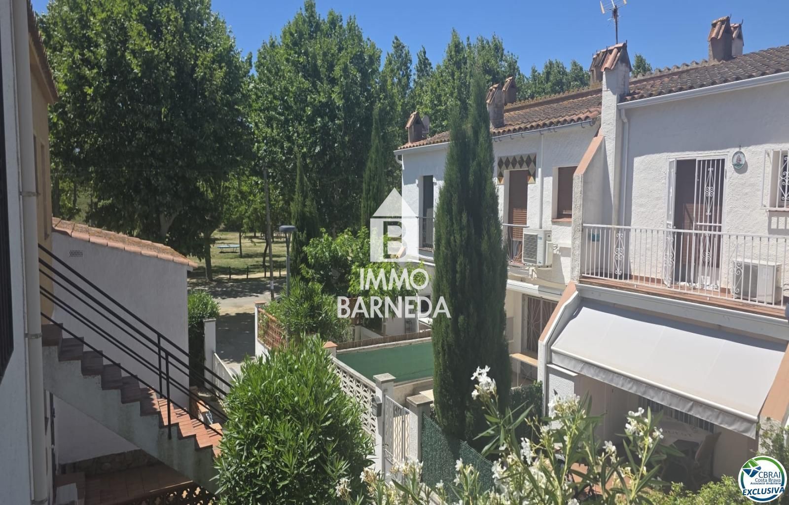Apartament renovat d'una habitació amb llicència turística, terrassa assolellada i piscina comunitària
