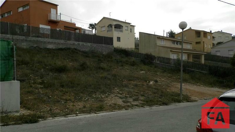 Parcela en venta La Bisbal del Penedes, Tarragona. Ref: 1583. FINCAS ARMENGOL
