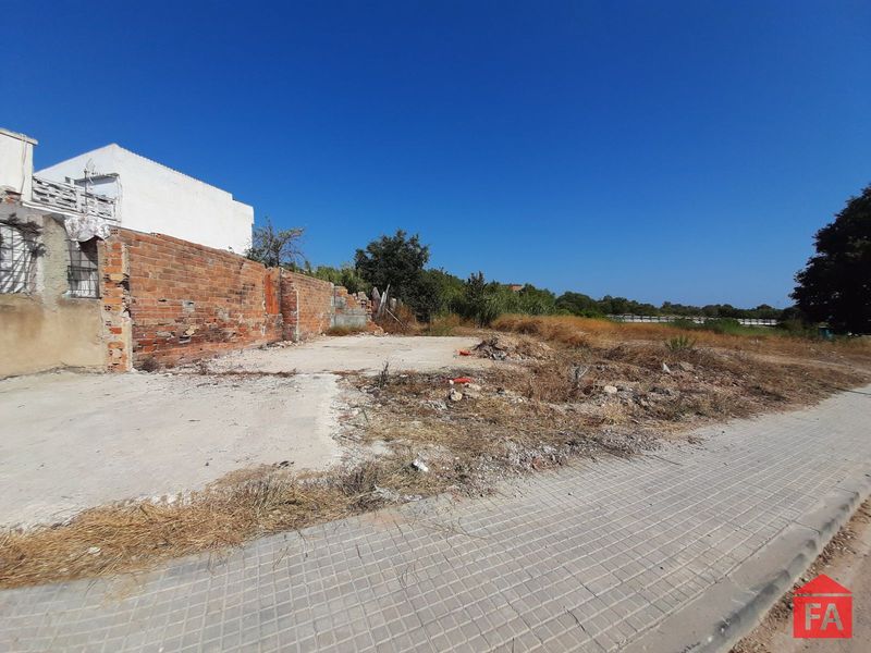 Parcela en venta Albinyana, Tarragona. Ref: 3884. FINCAS ARMENGOL