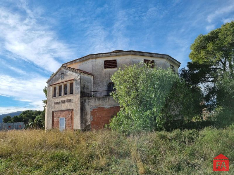 Local Comercial en alquiler Albinyana, Tarragona. Ref: 4415. FINCAS ARMENGOL