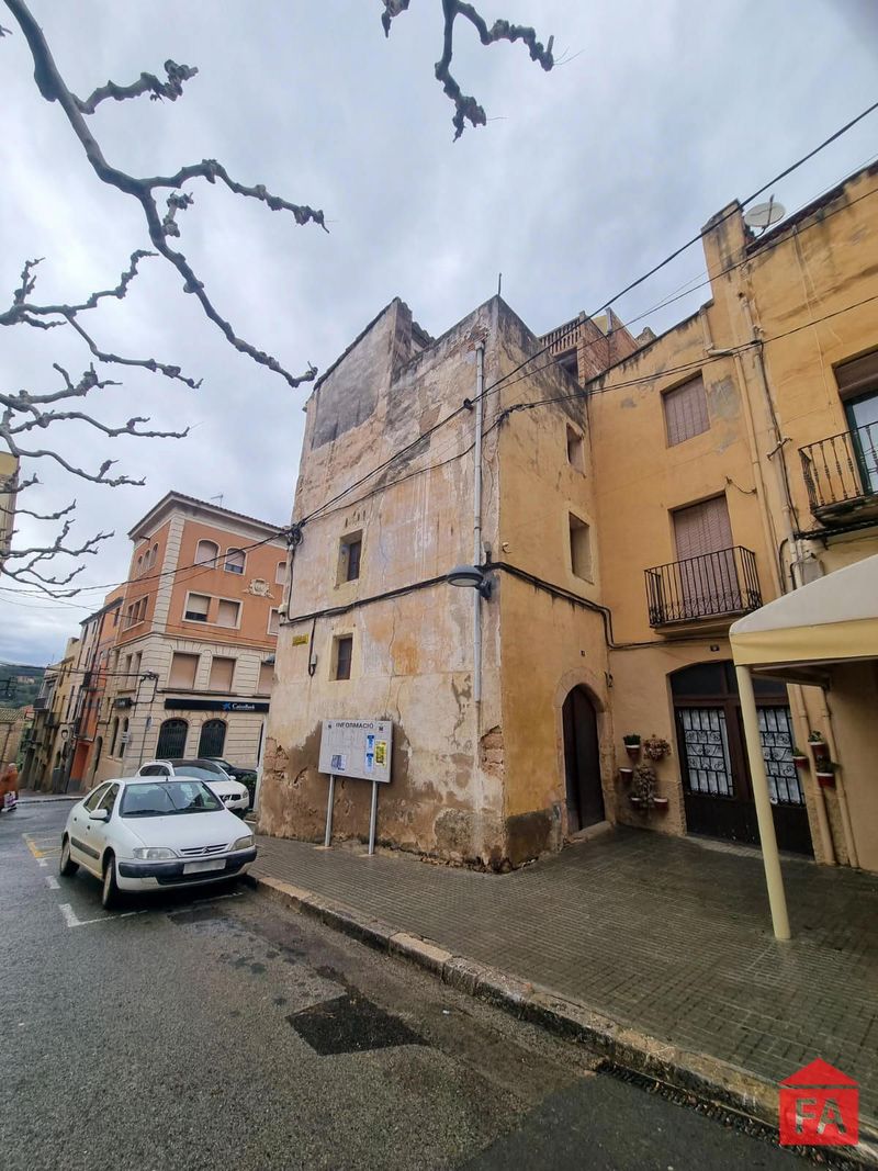 Casa de Pueblo en venta Vila-Rodona, Tarragona. Ref: 4635. FINCAS ARMENGOL