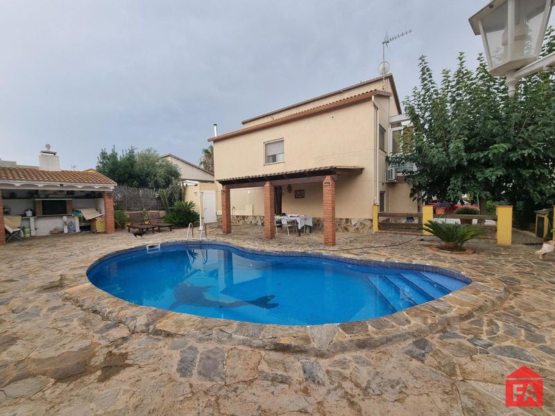 Casa en venta Sant Jaume Dels Domenys, Tarragona. Ref: 4661. FINCAS ARMENGOL