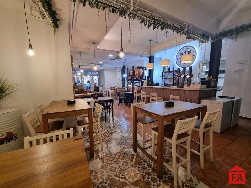 Local Comercial en alquiler y traspaso El Vendrell, Tarragona. Ref: 4664. FINCAS ARMENGOL