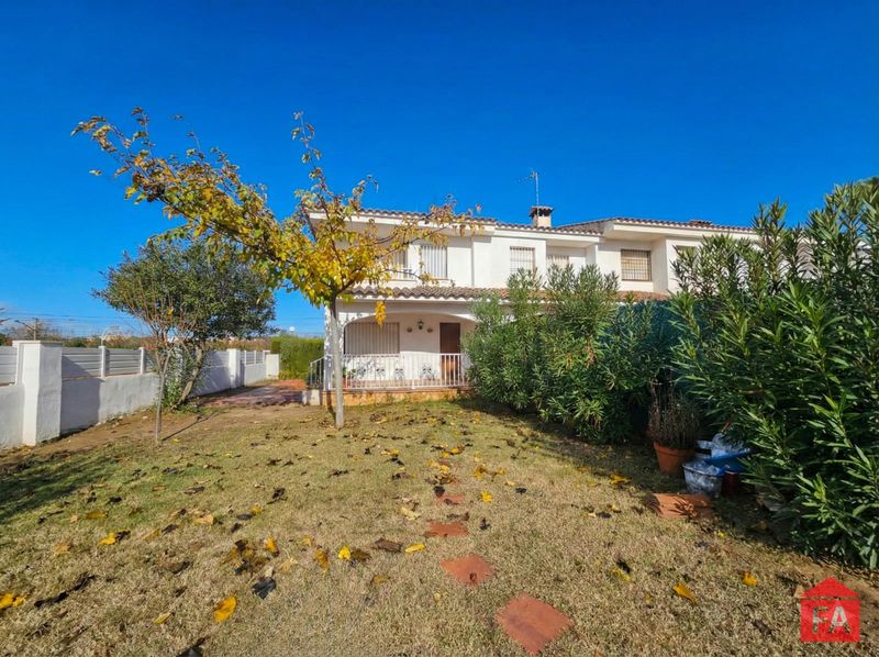 Adosado en alquiler Creixell, Tarragona. Ref: 4710. FINCAS ARMENGOL 