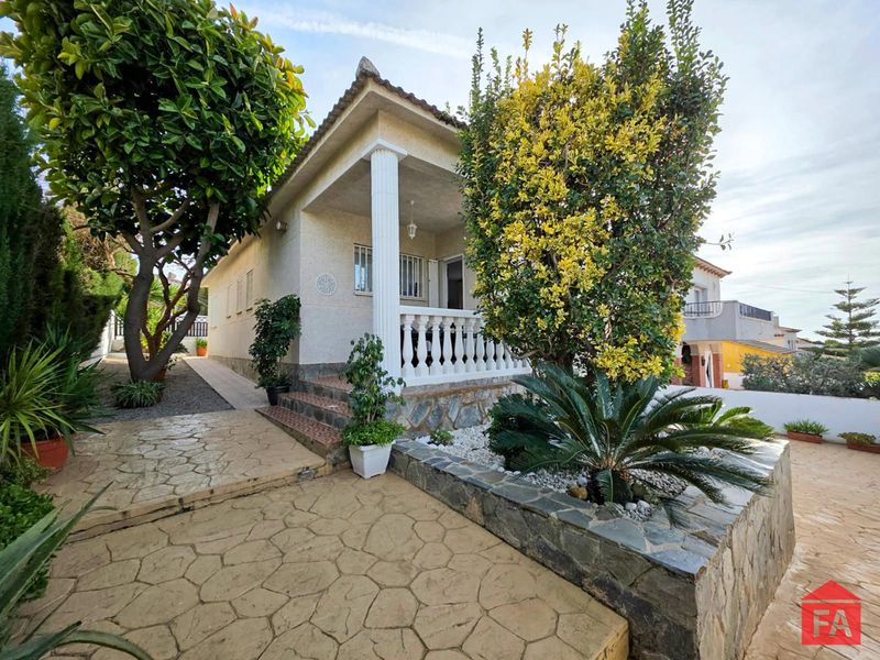 Casa en venta El Vendrell, Tarragona. Ref: 4718. FINCAS ARMENGOL 