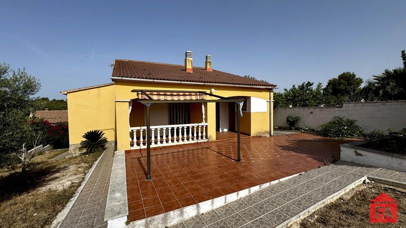 Casa en venta La Bisbal del Penedes, Tarragona. Ref: 4852. FINCAS ARMENGOL 