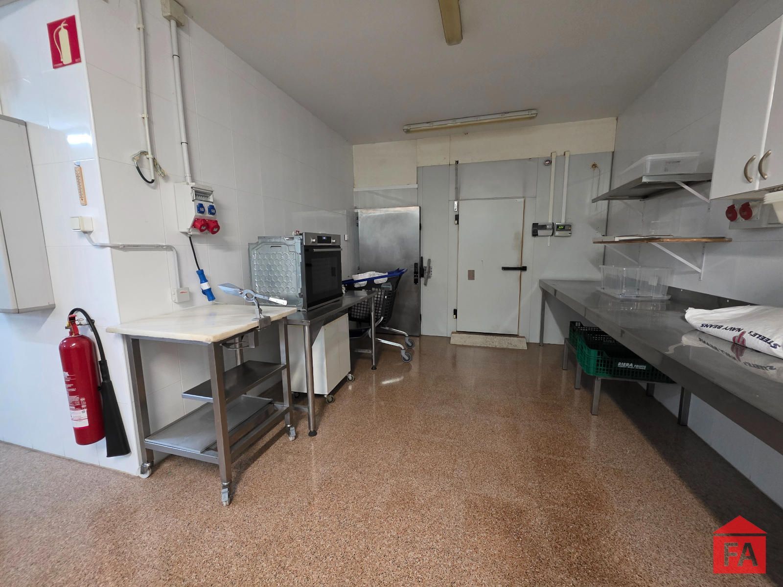 13096 El Vendrell, nave industrial con actividad en funcionamiento - Foto 11
