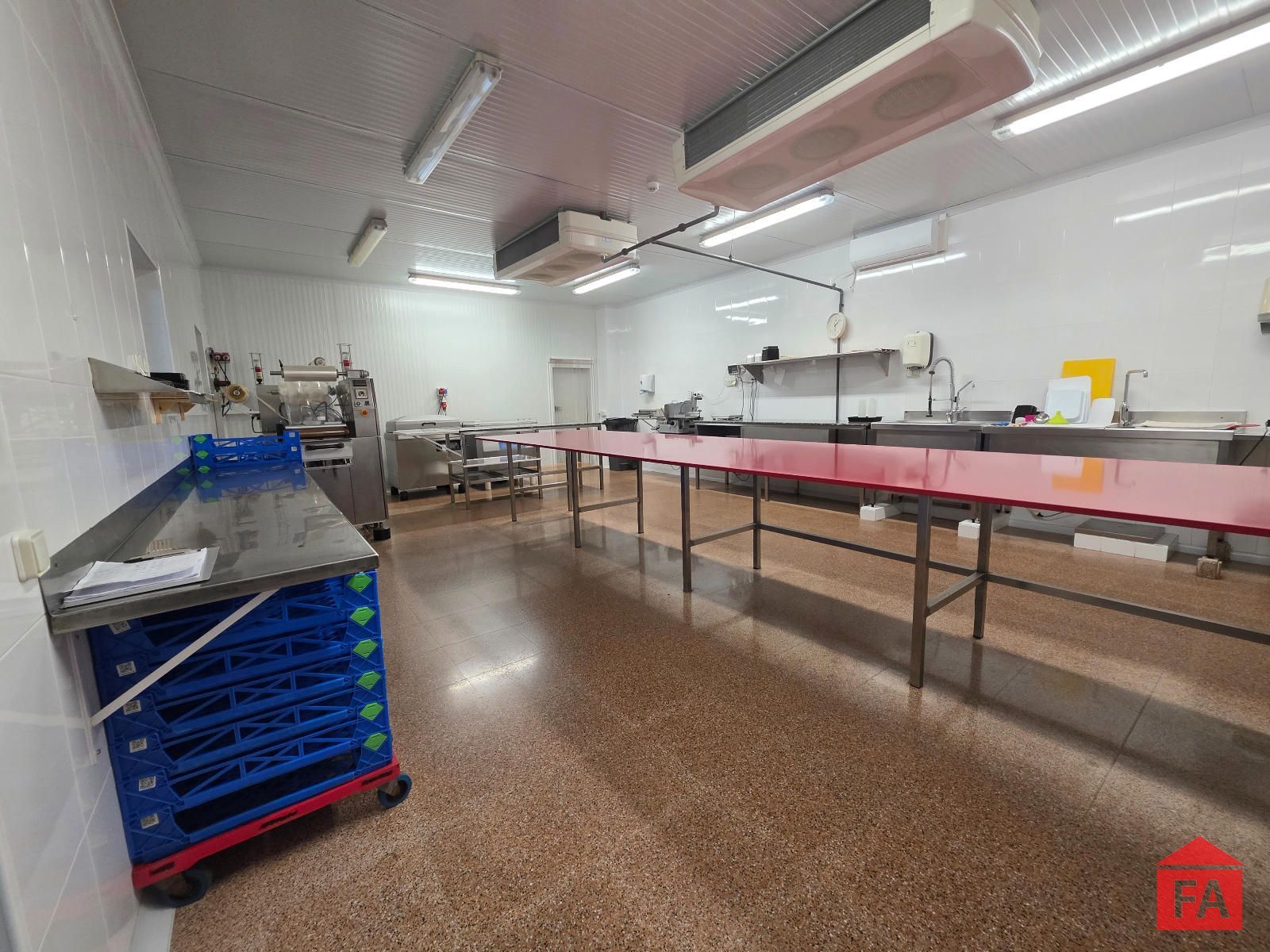 13096 El Vendrell, nave industrial con actividad en funcionamiento - Foto 12