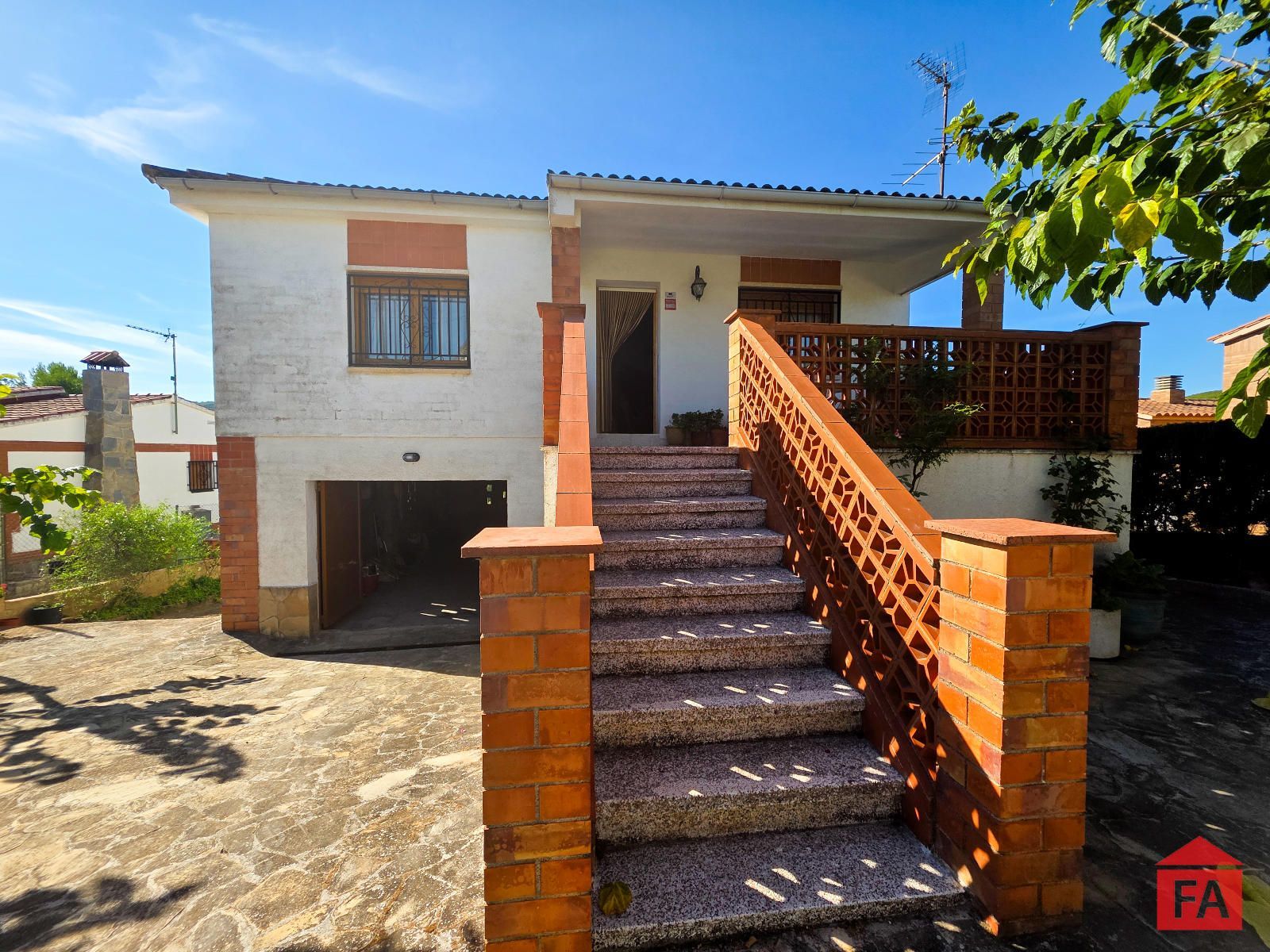 House for sale in La Bisbal del Penedes, Tarragona (Masieta) - Foto 2