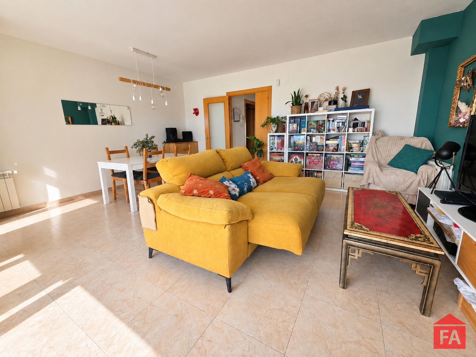 52502 L'Arboç Casa adosada amplia con 4 dormitorios. - Foto 4