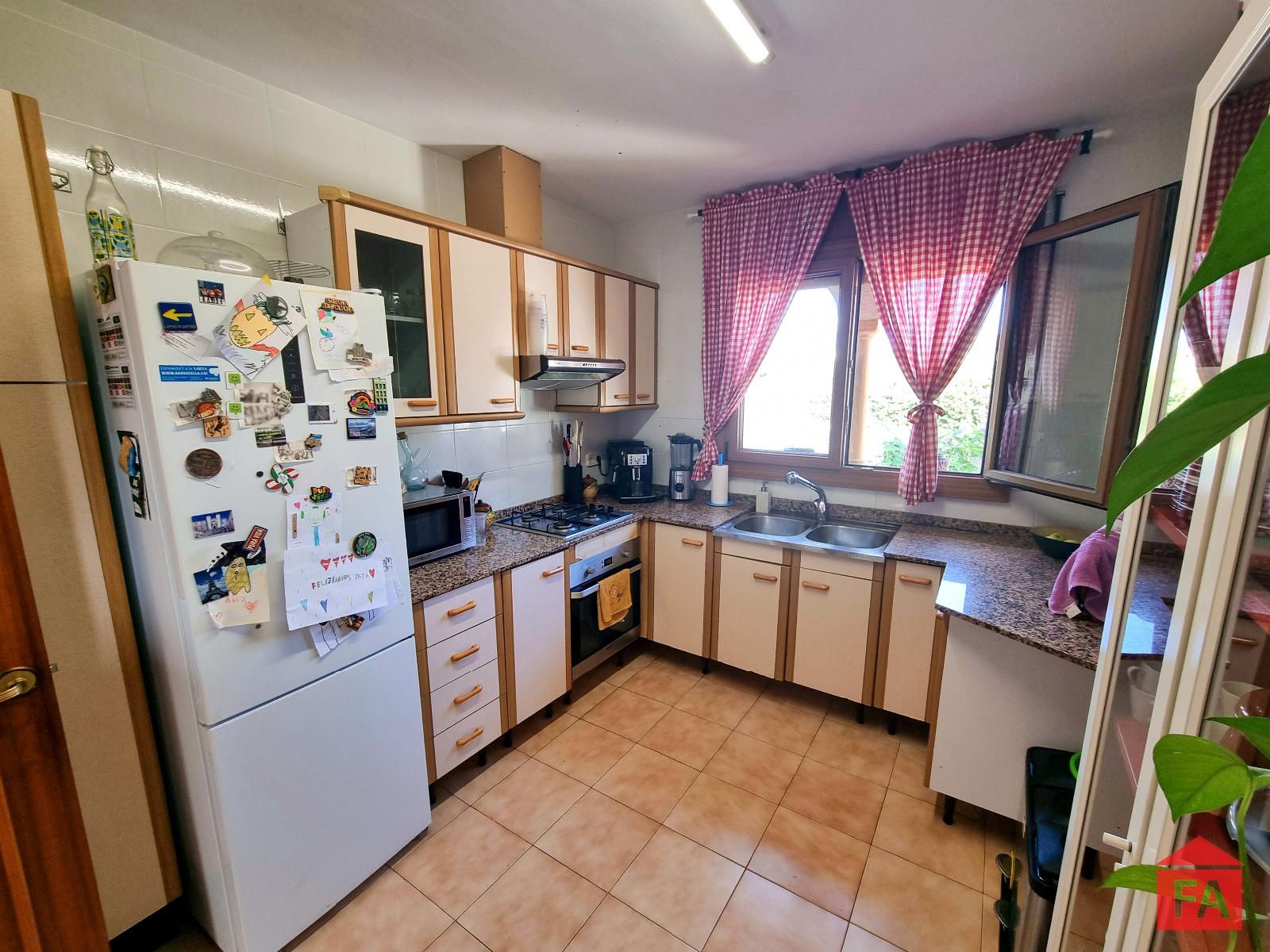 65953 Priorat de Banyeres, amplia casa en planta con 3 dormitorios - Foto 16