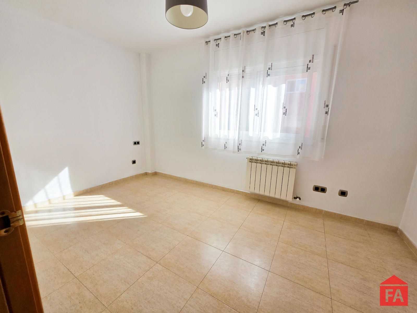 33463 La Muntanyeta Piso con 3 habitaciones y parking. - Foto 11