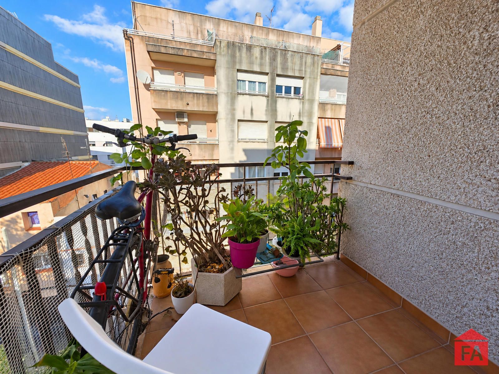33464 El Vendrell Piso de 3 habitaciones con balcón - Foto 15