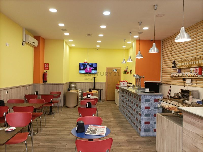 Cafeteria for trade sale Barcelona. Ref: 1044. Kamvy