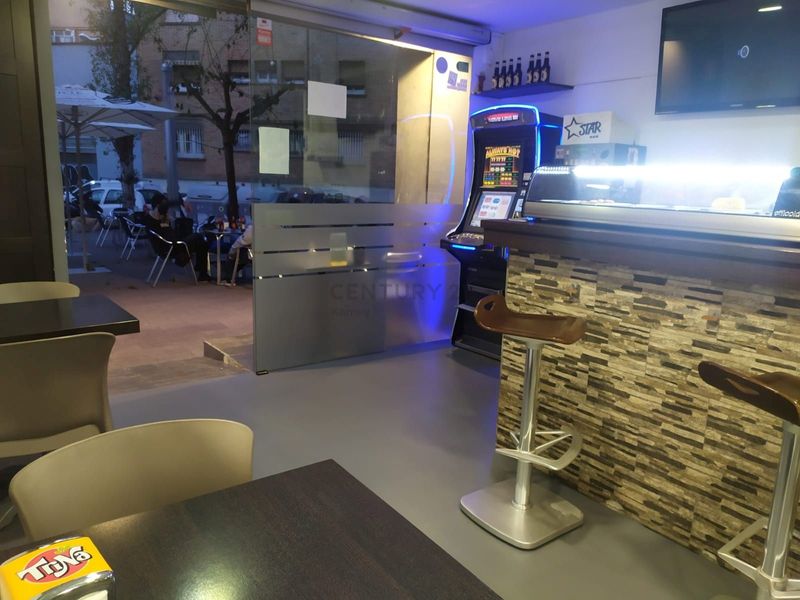 Bar en traspaso Barcelona. Ref: 1096. Kamvy