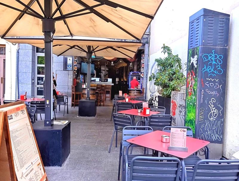 Restaurante en traspaso Barcelona. Ref: 1200. Kamvy