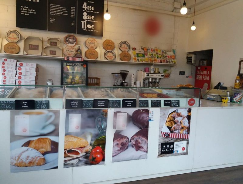 Cafeteria for trade sale Barcelona. Ref: 1201. Kamvy