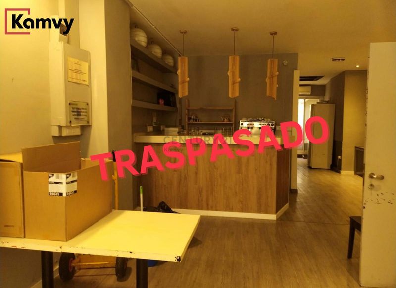Bar en traspaso Barcelona. Ref: 1239. Kamvy